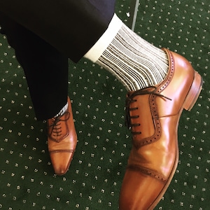 Unique Stripe Pattern Men&#39;s Socks
