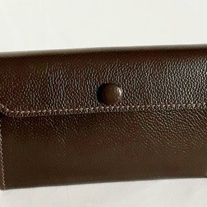 Cartera grande de piel color chocolate. Monedero y tarjetero.