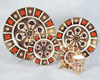 Royal Crown Derby &quot;Old Imari&quot; 5 Piece Place Setting - Pattern # 1128