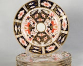 Set of 6 Royal Crown Derby quot Traditional Imari quot 6-1 16 quot Diameter Plates