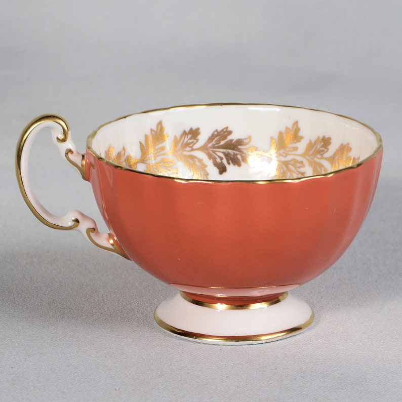 Aynsley Burnt Orange Floral Center Teacup /& Saucer