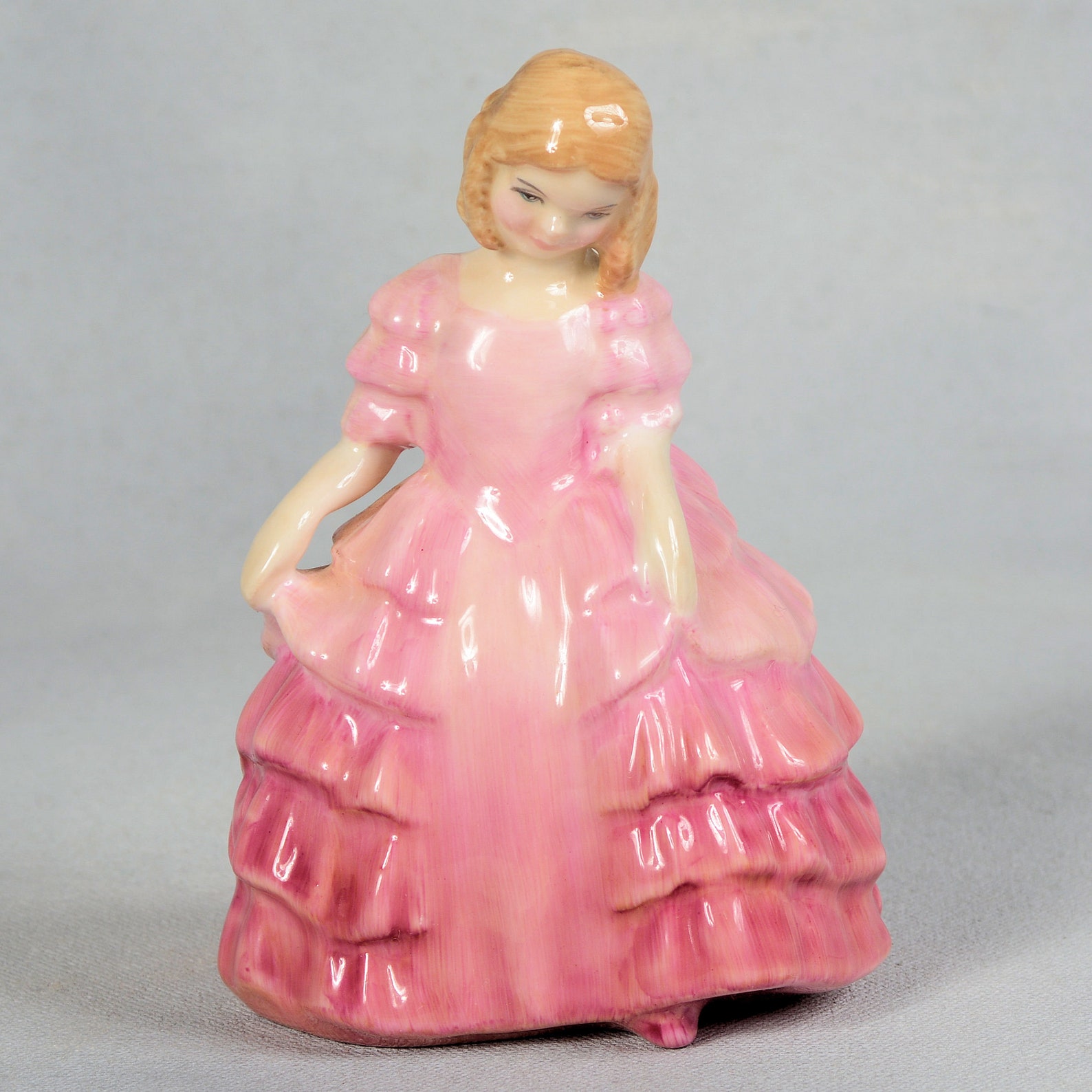 Royal Doulton Figurine Rose HN 1368 Etsy Canada