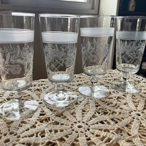 Vintage Etched Glass Stemmed Water/Wine Glasses – Set of 4 Elegant Floral Stemware Goblets