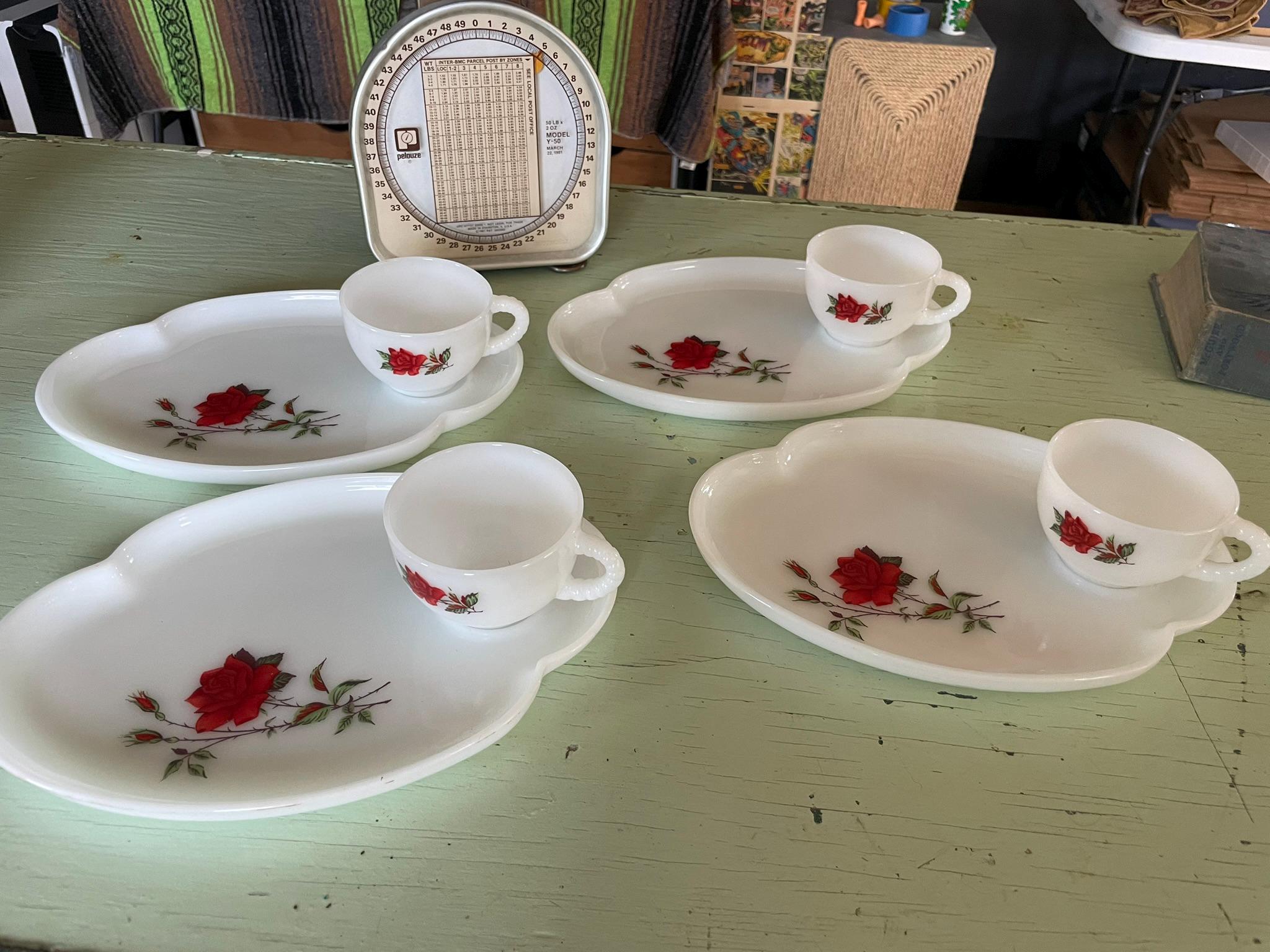 Vintage Federal Glass Rosecrest Snack Set – Set of 4 - Etsy