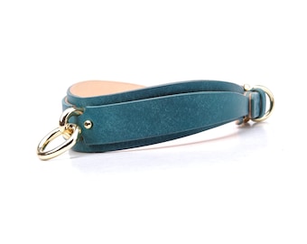 Discreet day collar for subs ,Hypoallergenic Blue Leather BDSM Choker – Safe for Sensitive Skin