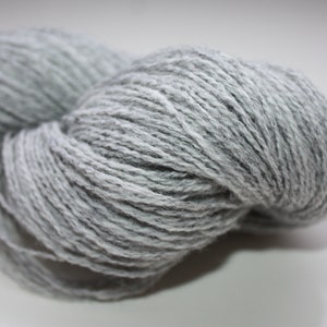 Plain yarn-6,80EUR/100g-Light gray-100%Natural wool-Sheep Wool-Sock yarn-2-ply yarn