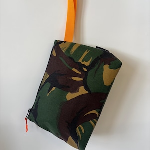 Dalton wash bag — woodland camo