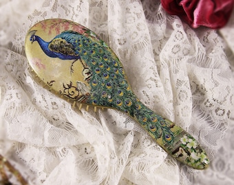Haarbürste aus Holz. Personalisiert. Pfau. Bio Bambus, Decoupage Oval, Flügel, Kamm
