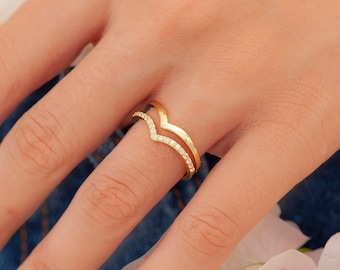 V Ring, Gold Chevron Ring, Minimalist Ring, Dainty Ring, Simple Silver Ring, Gift for Her, Wedding Band, Mothers Day Gift, Stacking Ring