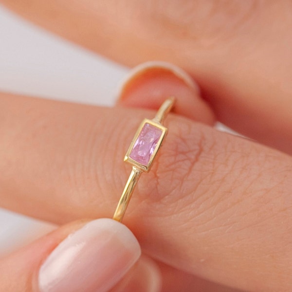 Rose Quartz Dainty Baguette Stacking Ring, Simple Rose Quartz Ring, Thin Ring, Gold Minimalist Ring, 14k Solid Gold Baguette Stacking Ring