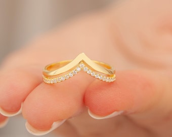 Diamond Chevron Ring, V Ring, Gold Chevron Ring, Minimalist Ring, Dainty Ring, Simple Silver Ring, Gift for Her, Wedding Band, Curve Ring