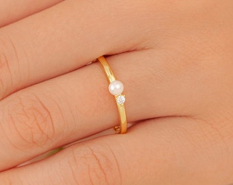 14k Solid Gold Pearl Ring, Dainty Pearl Ring, Gold Pearl Ring, Simple Ring, Stackable Rings, Minimalist Pearl Ring, June Birthstone Ring