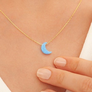 14k Solid Gold Moon Necklace, 14k Opal Moon Necklace, Moon Pendant Necklace, Birthday Gift, 14k Opal Necklace, Gift for Her, 14k Gold Opal