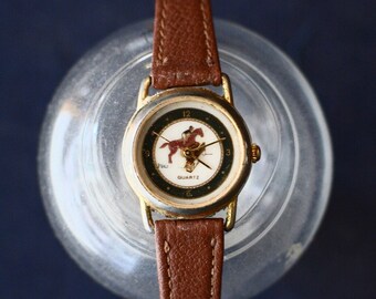 Vintage 70s Circular Watch / Unisex Analog Wrist Watch