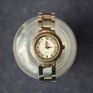 Vintage 90's Circular Unisex Quartz Wrist Watch image 1