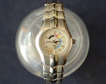 Vintage 80s Circular Watch / Unisex Analog Wrist Watch