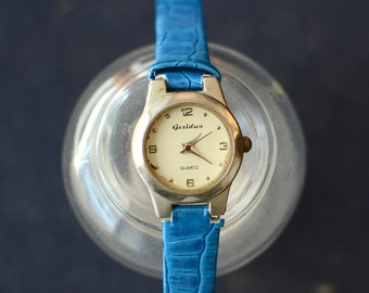 Vintage 90s Circular Watch / Unisex Analog Wrist Watch