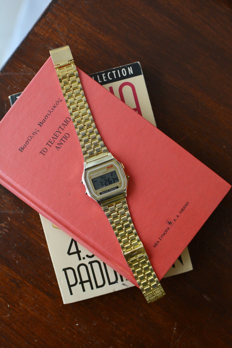 Vintage 90s Rectangular Watch / Unisex Digital Wrist Watch image 3