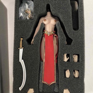 Rare find&quot; Queen of Vampire Collectible Japanese Anime Action figure