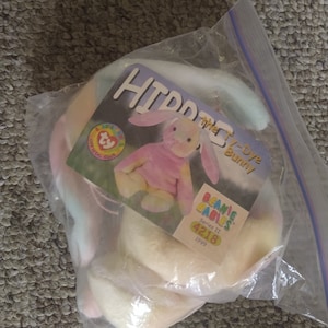 Vintage collectible Ty beanie baby Hippie with card