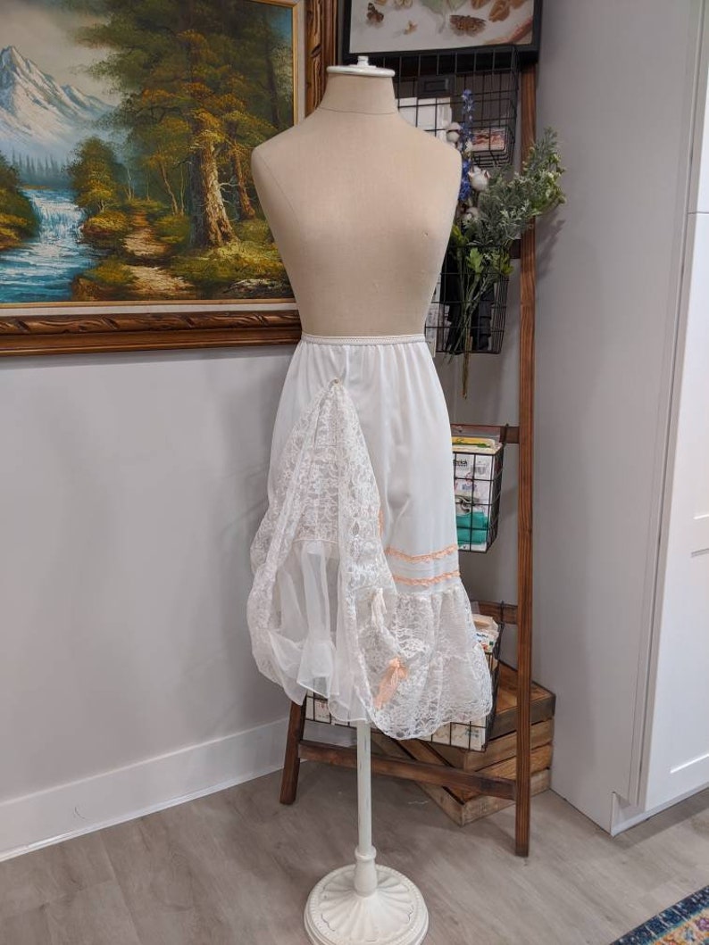 Vintage skirt petticoat Nylon tricot lace petticoat 1950s 1940s petticoat white