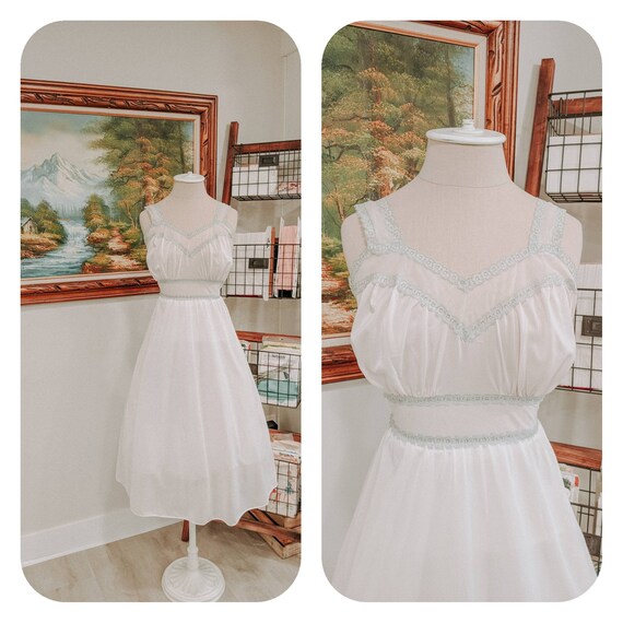 Vintage 50s pinup slip sweetheart neckline sheer n