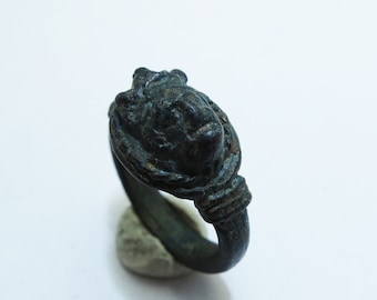 Mittelalterlicher europäischer König Antiker Bronze Ring 14/16 AD
