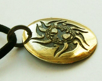 CELTIC SUN  Irish Knot Star Real amulet PENDANT