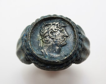 Trajan Augustus Römischer Kaiser Ring Massiv Bronze und Silber 3/4 AD