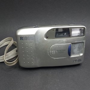 Vintage Camera RICOH YF-11s, Filmcamera Ricoh 1990, Point and Shot Camera, Werkende Filmcamera