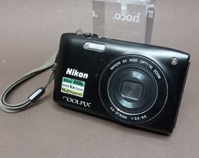 Digital Camera Nikon Coolpix S3200, Compact Digital Camera, Nikon