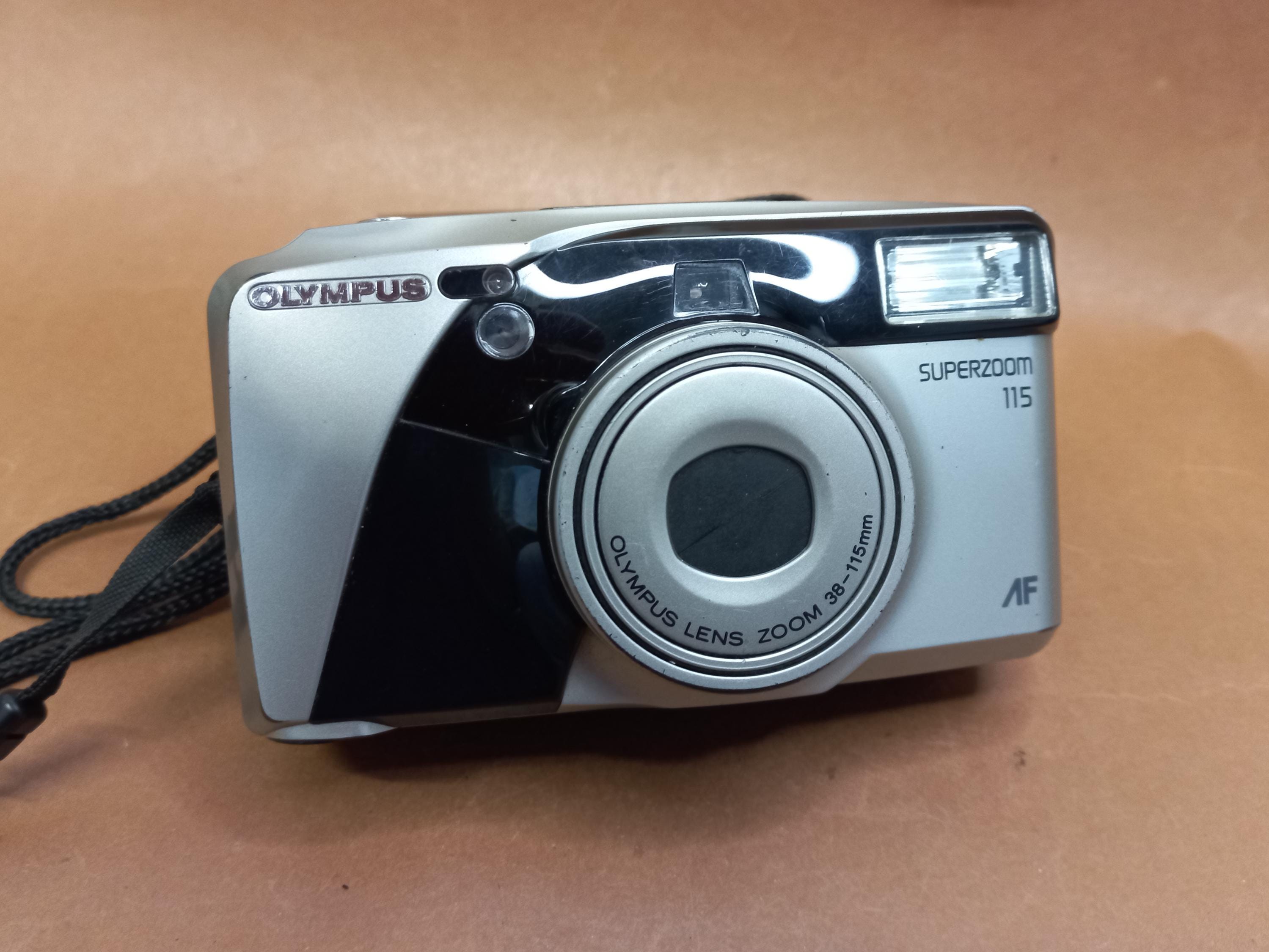 Appareil Photo Vintage Olympus OZ 115 Argentique - Zoom 38-115mm - Japonais