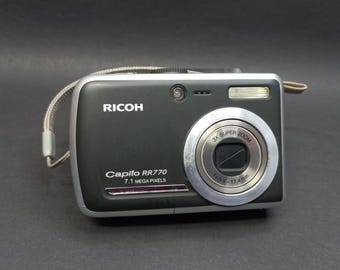 Ricoh GR Digital 8.1MP Black Compact Digital Camera With Battery