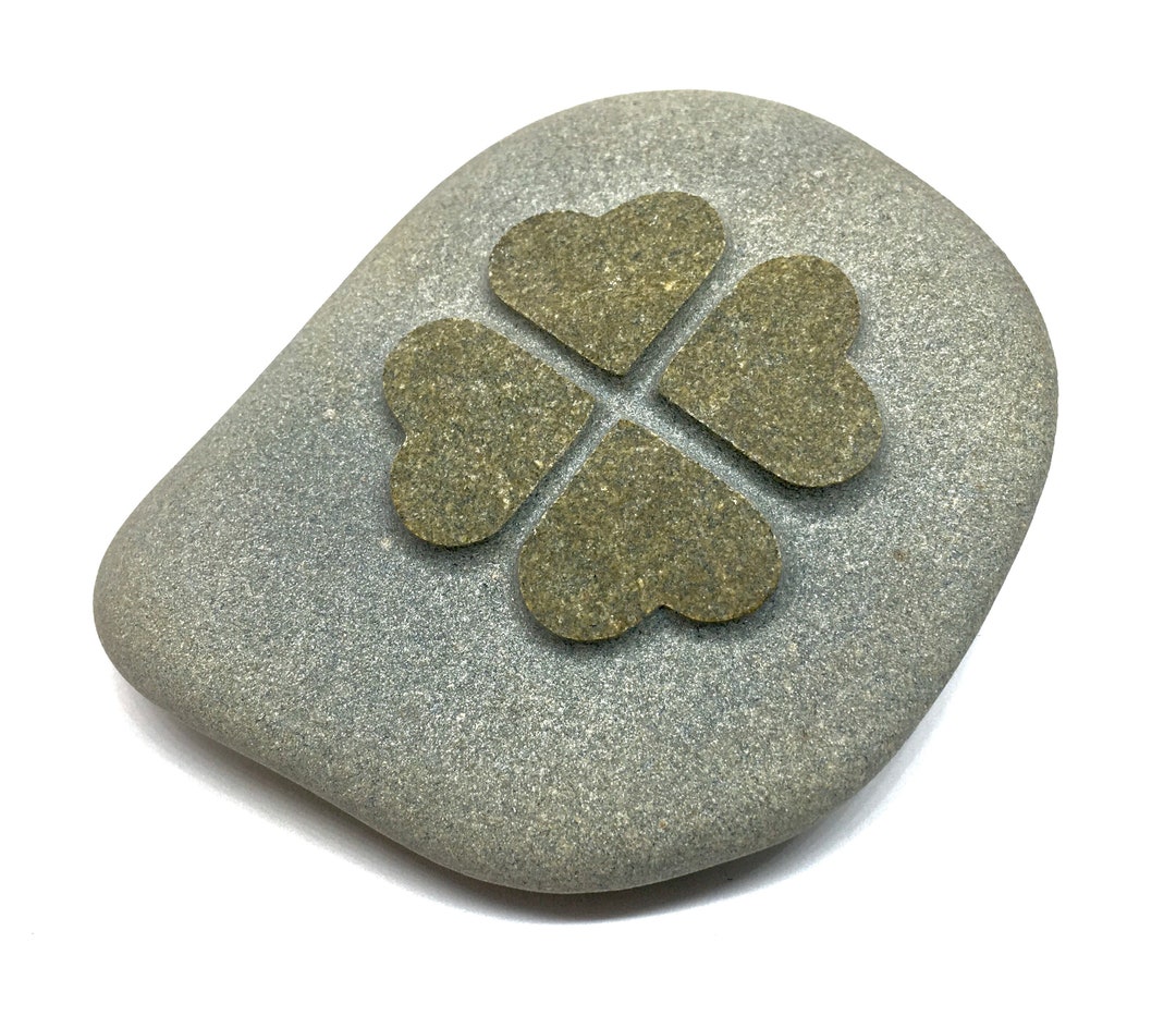 Inflatterer Stone With 4 Hearts in Clover Shape, Hand Flatterer, Engraving With 3D ...