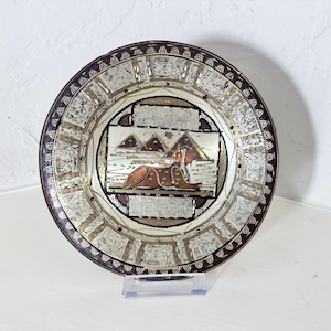 Vintage Egyptian Decorative Wall Plate – Handcrafted with Sphinx & Pyramids Scene – Collectible Brass Wall Art – Egyptian Souvenir