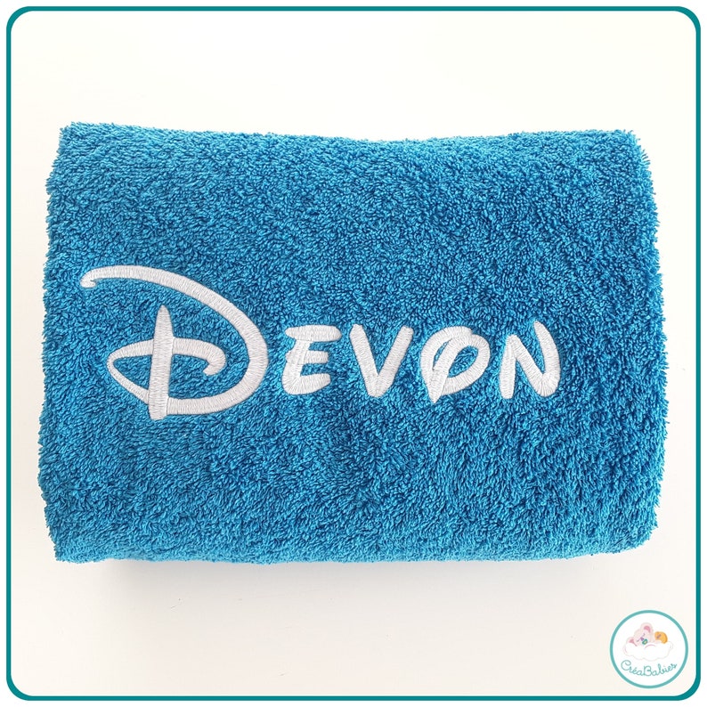 Serviette éponge personnalisée brodée serviette de bain personnalisée drap de bain personnalisé Idée cadeau Mamie Cadeau personnalisé image 2