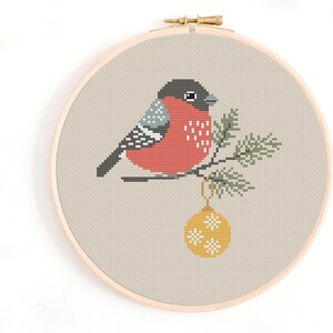 Patrón de punto de cruz Camachuelo rojo - Patrón de punto de cruz pájaro de invierno. Cuadro Punto de Cruz Birdwatcher / Punto de Cruz Navidad PDF Aves