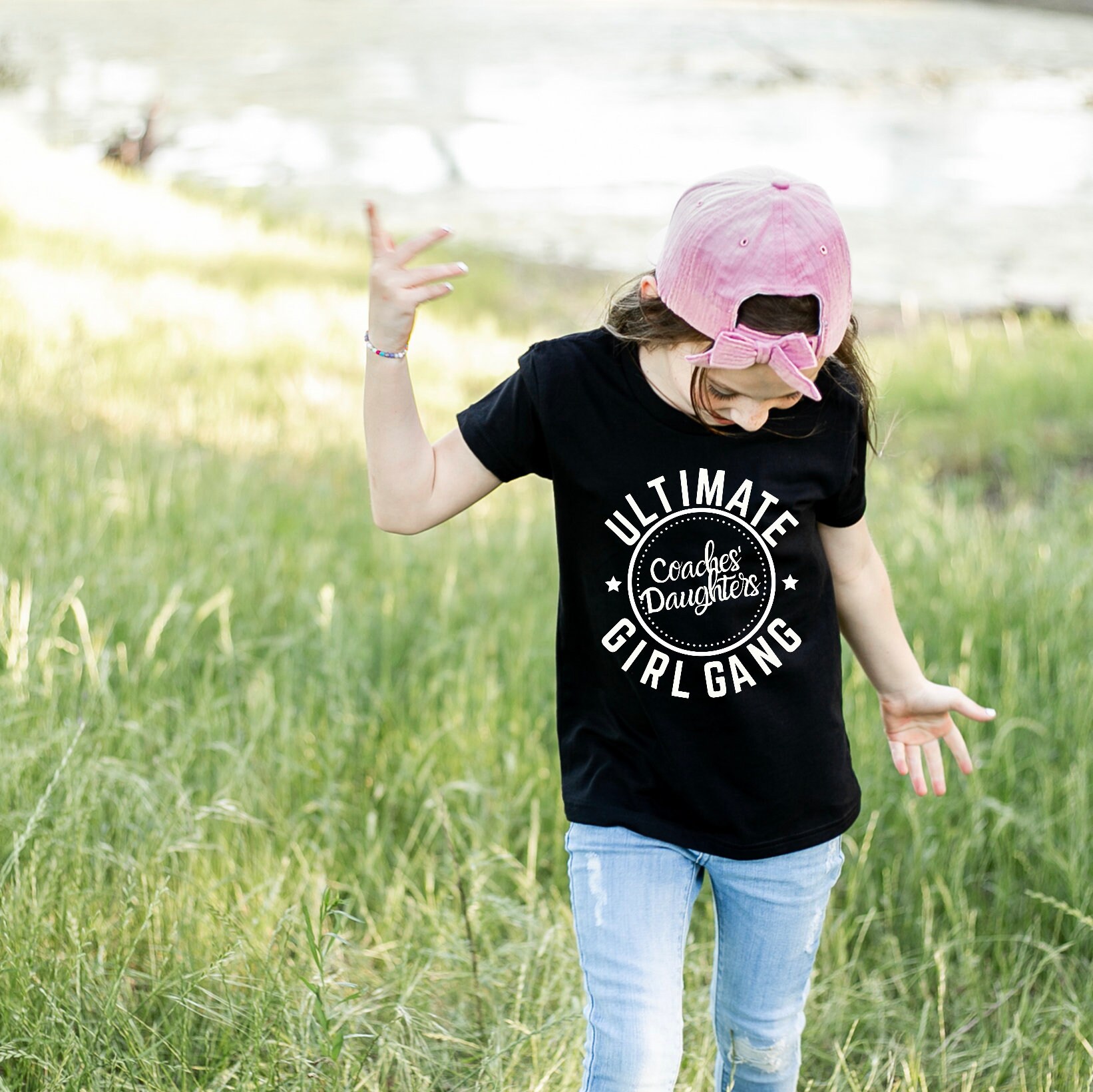 The Ultimate Girl Gang: Freelance Social Media - 5pegcfp
