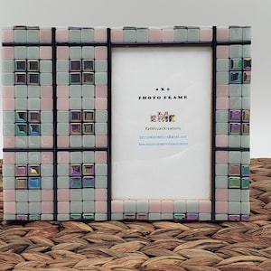 Plaid picture frame, 4x6 photo frame, mosaic picture frame, tabletop frame, decorative frame, Christmas gift for friend, gift for coworker