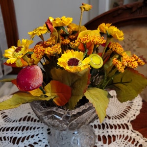 Pressed glass compote arrangement