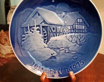 Copenhagen Porcelain Christmas Plate 1975