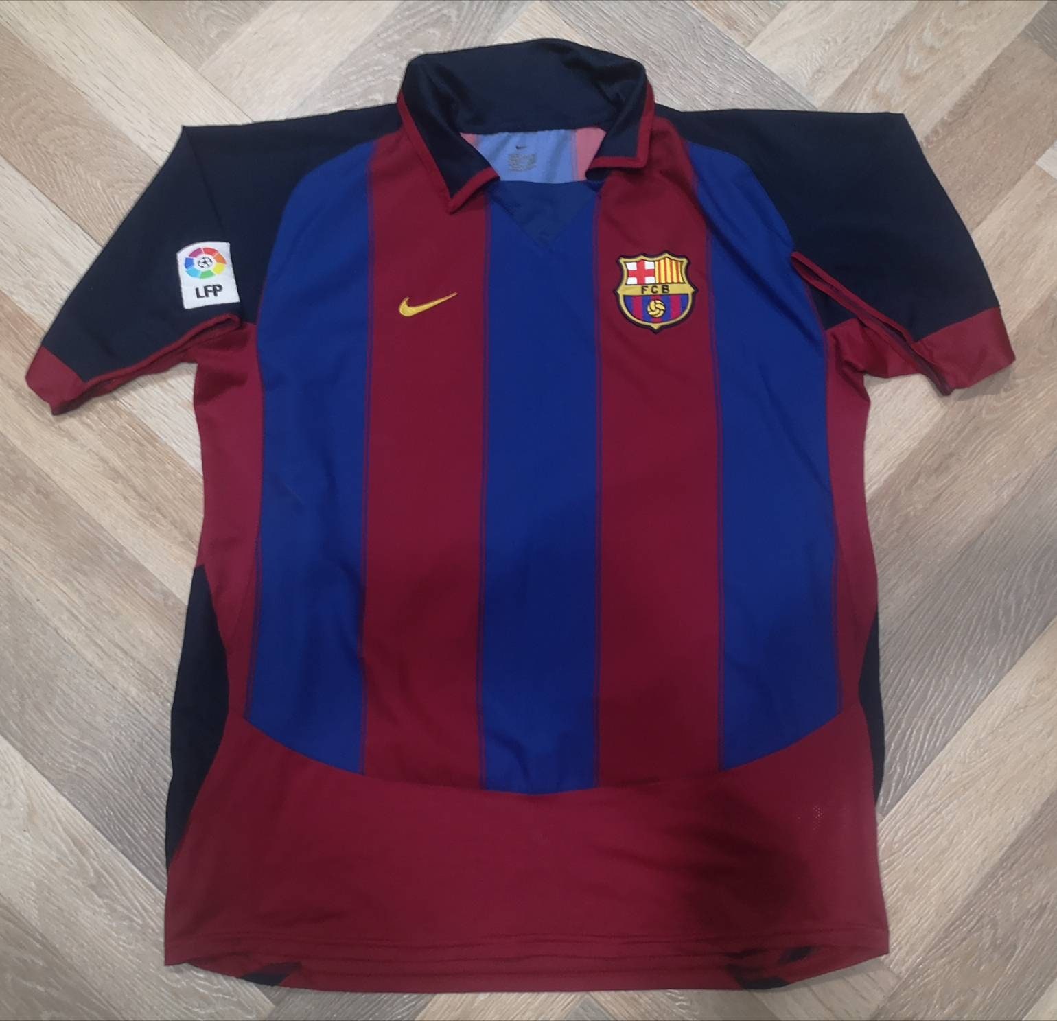 Jersey FC Barcelona 2003-2004 home Vintage | Etsy