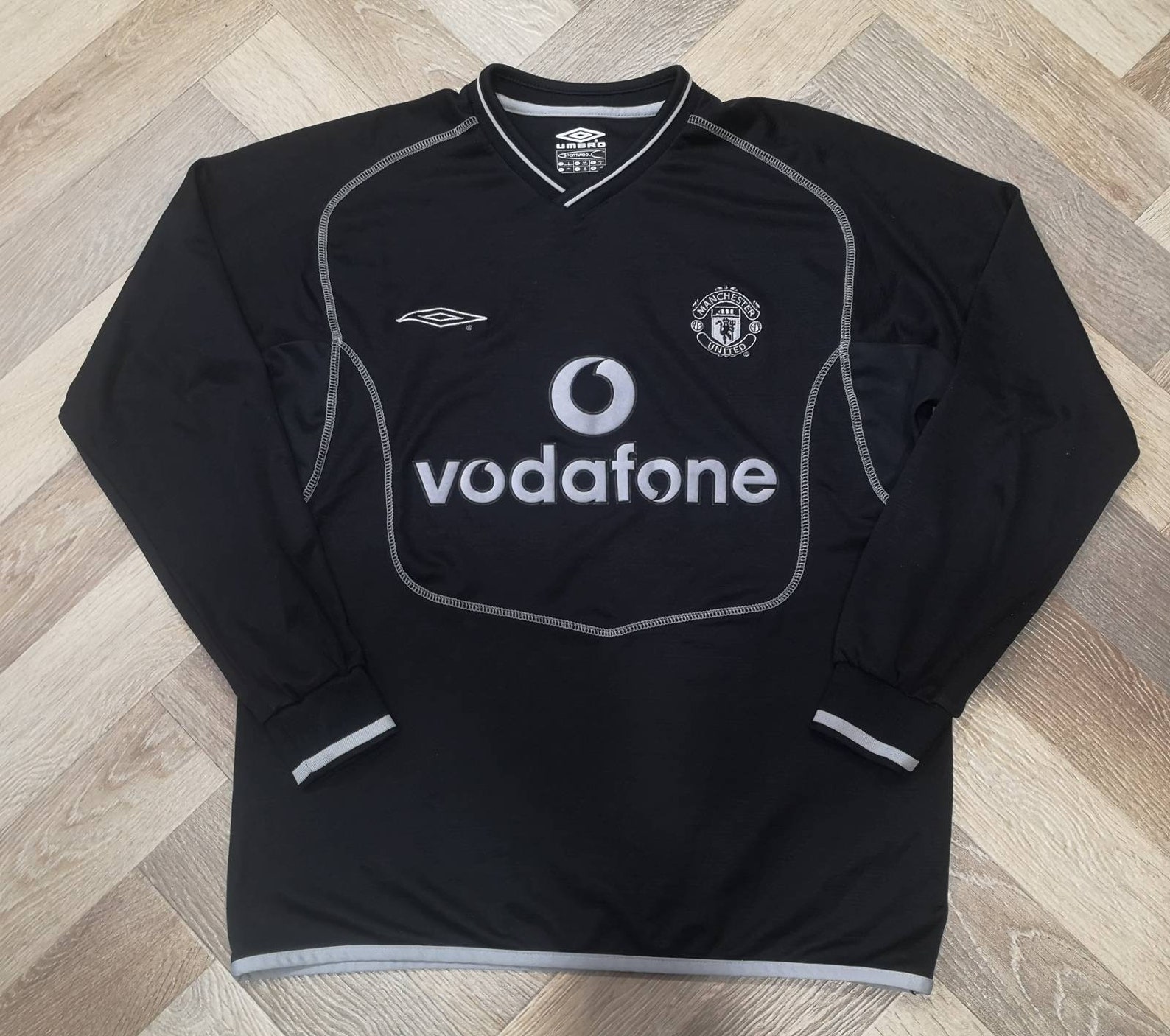 mu goalkeeper jersey