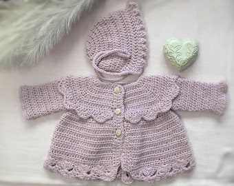 Ensemble cardigan et bonnet vintage au crochet pour bébé