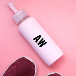 Initials sticker / decal • Custom decal of initials • Perfect for water bottle&#39;s, phone, laptop