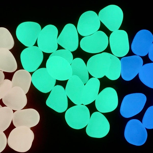 10 Green Luminous Glow-In-The-Dark Pebbles/Rocks/Stones