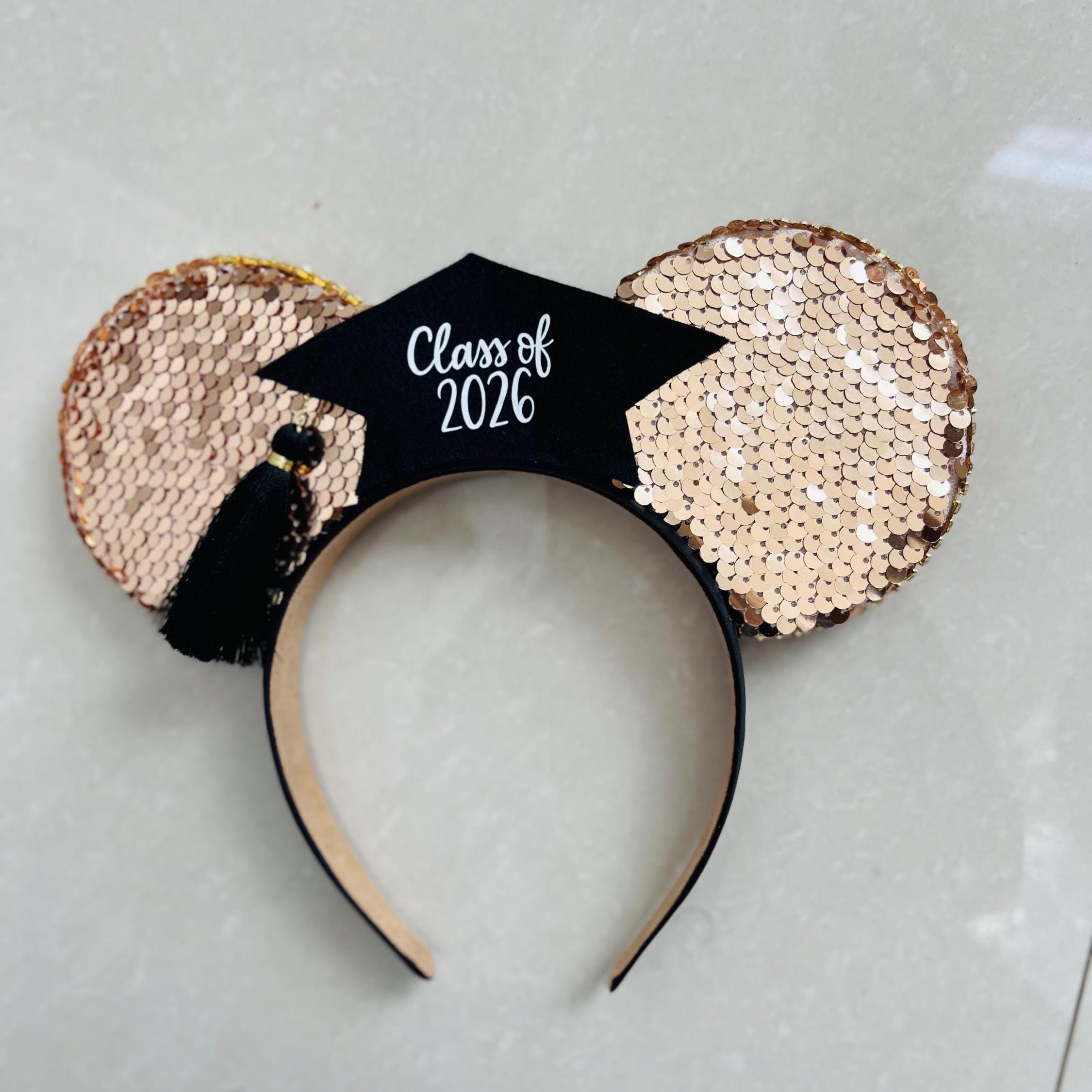 ミッキーマウス耳付きカチューシャ Class of 2026 Class of 2026 Ears ,graduation Mickey Ears, Disney Grad Ears 2026