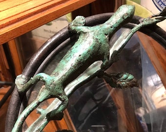 Metal Gecko Sculpture on Pedestal Mirror