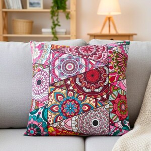 Boho kussenhoes, kleurrijke vintage kussenhoes, zacht aanvoelend op de huid, onderhoudsvriendelijk en met levendige decoratie, bankkussen 43 x 43 cm, rekbaar tot 45 x 45 cm
