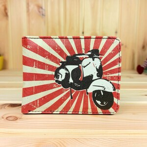 Cartera de hombre única fabricada en piel sintética con un divertido diseño retro. práctica billetera |  Cartera de cuero de diseñador | Patrón de motocicleta